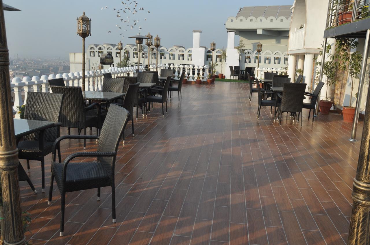 Fort Continental Hotel Peshawar Extérieur photo
